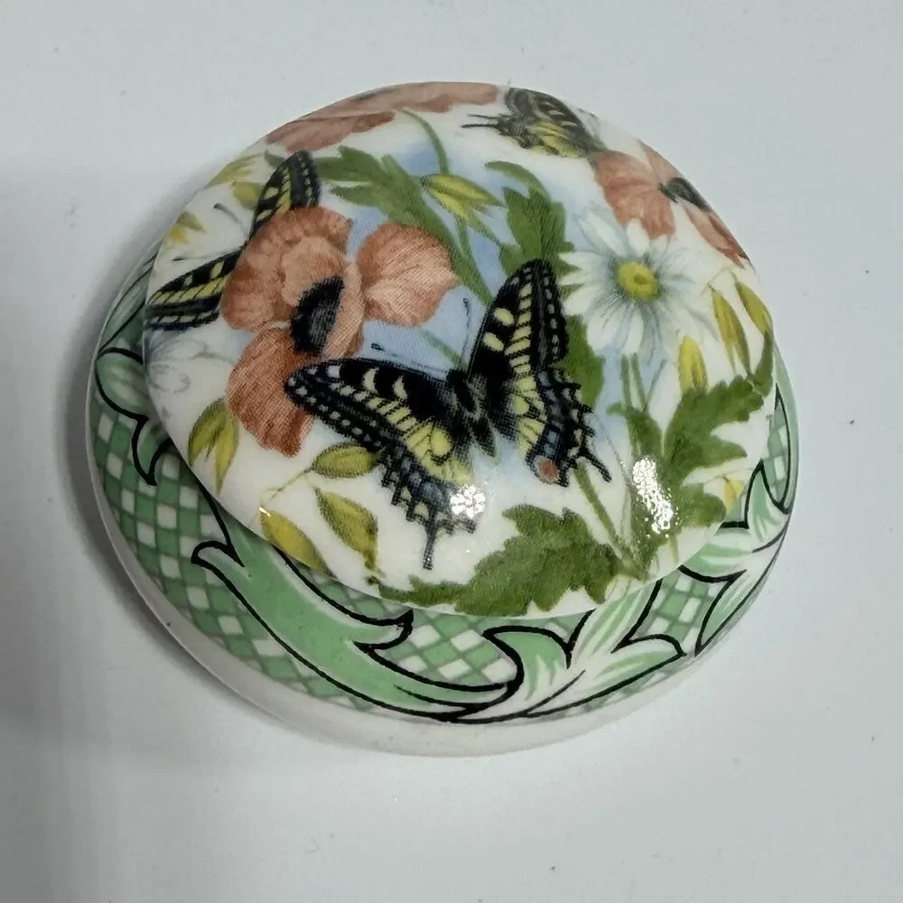 Crownford Round Fine Bone China Miniature Trinket Box Poppies Butterfly 1.75